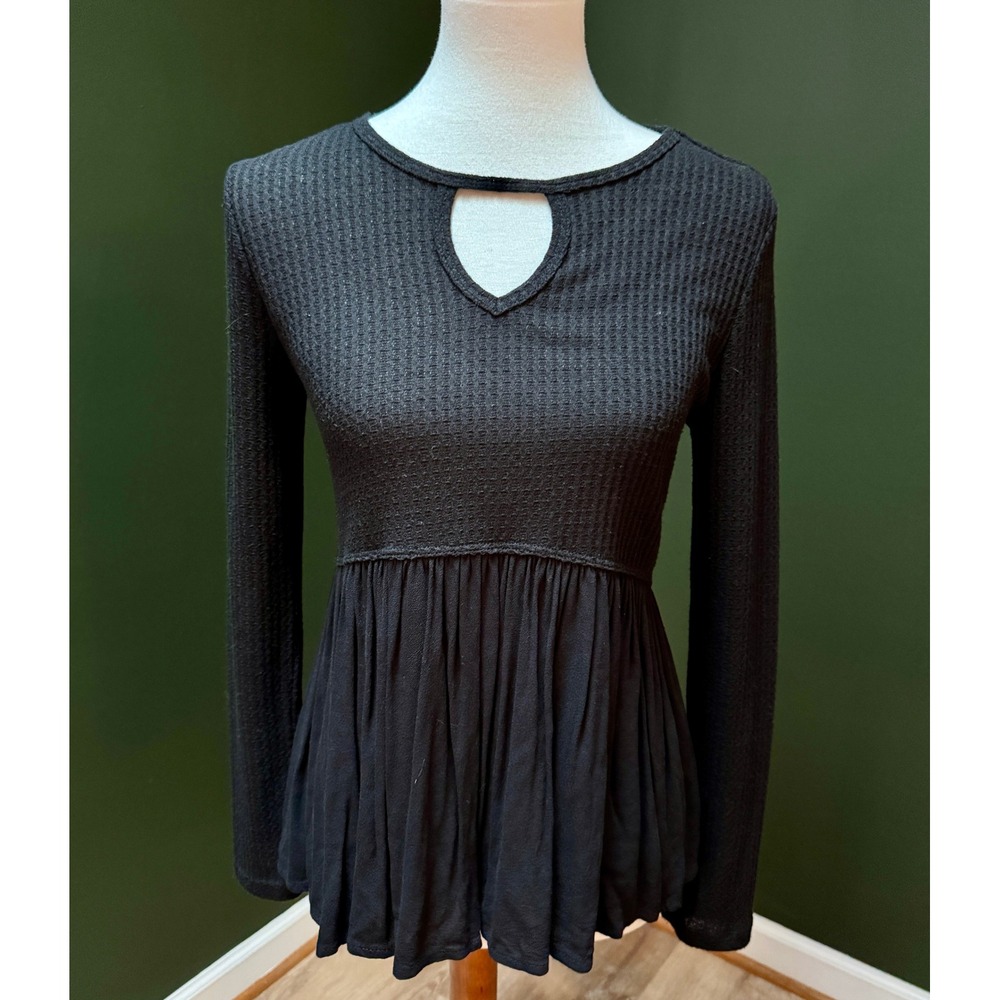 Altar'd State Black‎ Waffle Knit Long Sleeve Keyhole Babydoll Top Women's XS